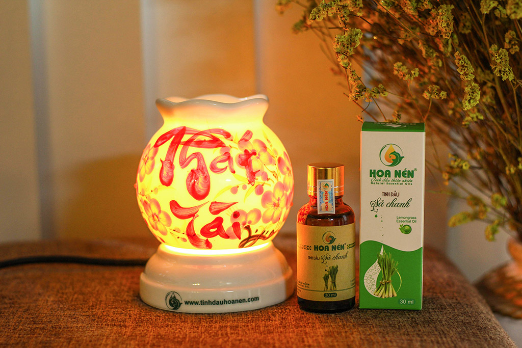 Đèn xông tinh dầu