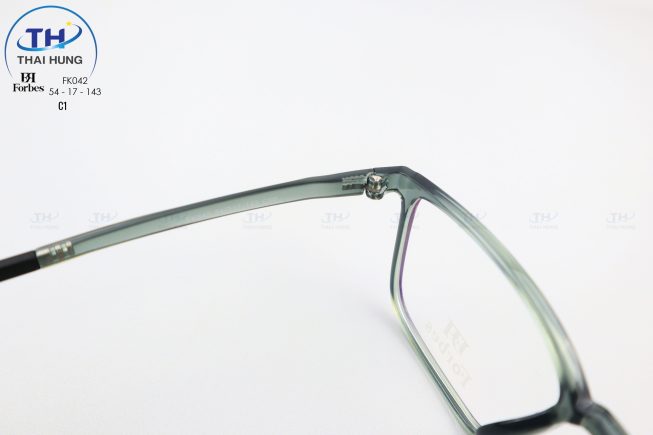 Forbes FK042