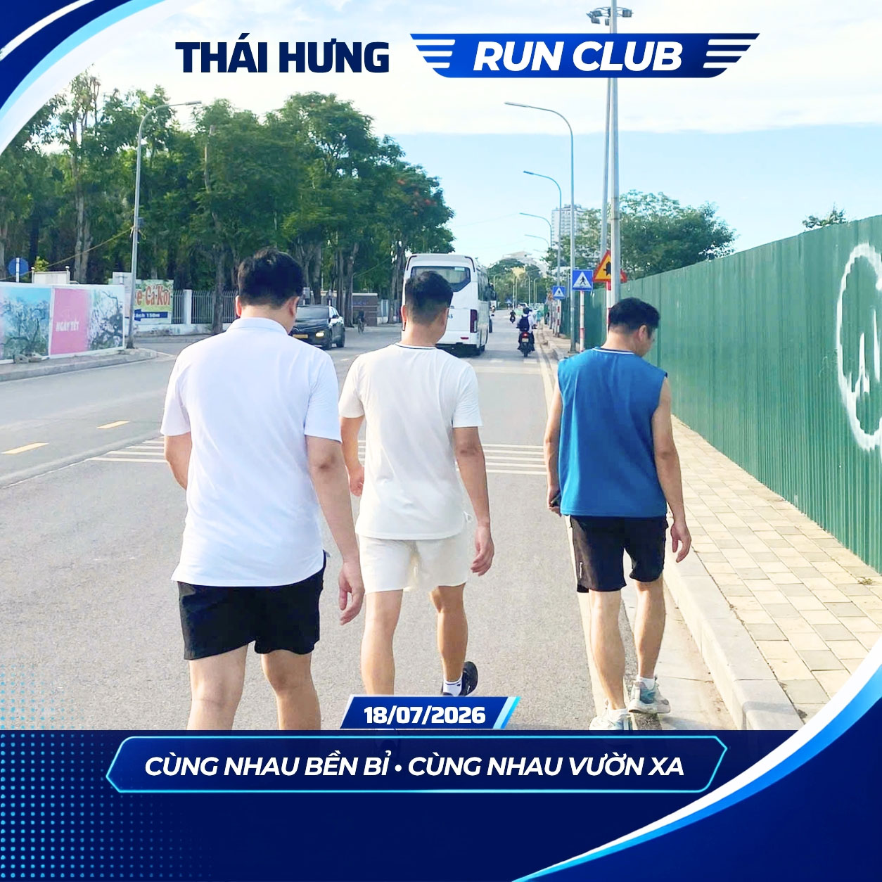 Thức dậy cùng một Hồ Tây trong trẻo